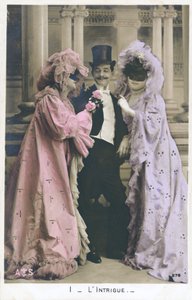 A bola mascarada (foto colorida) de French Photographer
