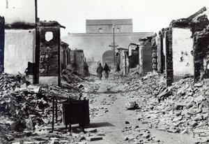 A destruição na China durante a Rebelião dos Boxers de 1900 de French Photographer