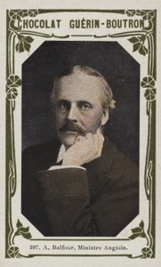Em Balfour, ministro inglês (foto colorida) de French School