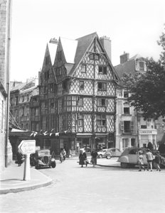 Adams House de French School