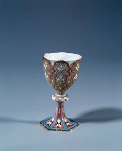 Arte França: Caneca em suporte móvel cortada formando um suporte de exposição. Porcelana dura de French School