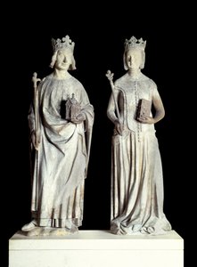 Arte França: Estátuas do Rei de França Carlos V conhecido como Carlos o Sábio (1338-1380) e Rainha de França Jeanne de Bourbon (1337-1378). Escultura em pedra calcária do século XIV. Provavelmente da fachada da entrada oriental do Louvre (decoração de French School