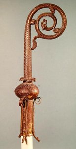 Crozier do Chanceler Guerin, Bispo de Senlis de 1213-27 (metal dourado) de French School