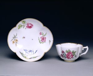 Xícara e pires, Vincennes, c.1745-52 (porcelana)
