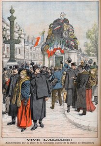 Manifestação apelando ao regresso da Alsácia a França. Manifestações em torno da estátua de Estrasburgo, na Place de la Concorde, em Paris. Viva a Alsácia! Manifestação na Place de la Concorde em redor da estátua de Estrasburgo. Ilustração para "L de French School