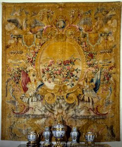O sinal da porta da gôndola do rei. Tapeçaria de seda feita no estúdio de Louis Dupont depois de um cartão de Jean Lemoyne dit Le Lorrain. Por volta de 1682-1685. Paris. Museu do Louvre. de French School