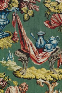 Tecido representando um pote de chocolate e um bule de chá, Lyon Workshop, c.1730 (seda) de French School
