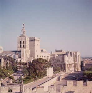 Vista geral do palácio de French School