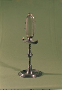 Lâmpada de hora em hora, 1677 (pewter & glass) de French School
