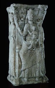 Madonna e Child, relevo de um pilar rectangular (mármore) de French School