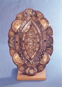 Relicário elíptico polilobado (esmalte e cobre)