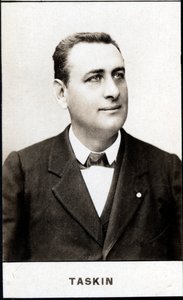 Retrato de Emile Alexandre Taskin (1853-1897), barítono operístico francês de French School