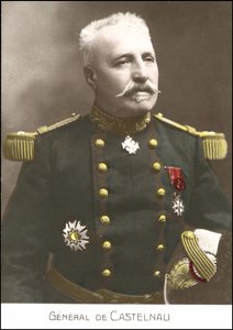 Retrato do general francês Noel Edouard de Curieres de Castelnau (1851-1944). Cartão postal do século XX. de French School