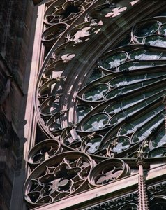 Detalhe da janela rosa de French School