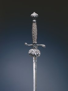 Espada pequena (aço, incrustações de liga de cobre, madeira e fio de aço) de French School