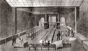 A oficina contendo os banhos químicos na fábrica de galvanoplastia de Charles Christofle, Paris, França, em 1867, de Les Merveilles de la Science, publicou c.1870 (gravura) de French School