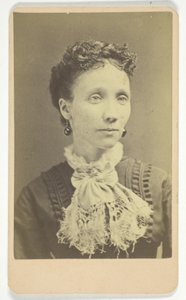 Sem título (Retrato de mulher) de G. C. Gilchrest