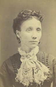Retrato de mulher sem título, 185099. de G. C. Gilchrest