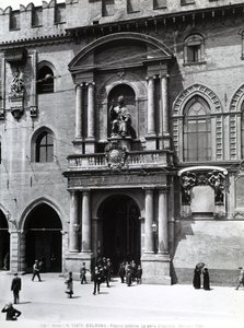 Vista do Portal de Galeazzo and Tibaldi Alessi