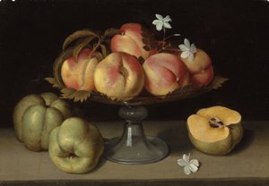 Pêssegos em uma tigela de vidro, maçãs e flores de jasmim de Galizia Fede