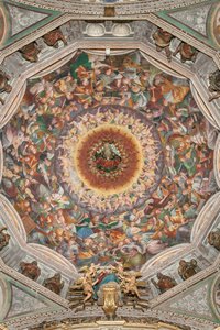 Assunção da Santíssima Virgem, conhecido como "O coro dos anjos tocando música", Cúpula do transepto, de 1534 (fresco) de Gaudenzio Ferrari
