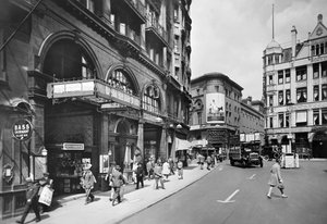 Estação Piccadilly Circus, entrada Haymarket, Westminster, Londres, década de 1930