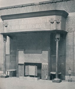 Lareira projetada por C. Harrison Townsend com escultura projetada e executada por George Frampton, Artistas: George Frampton, Charles Harrison Townsend. de Charles Harrison Townsend