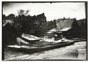 Vista de um estaleiro na Prinseneiland em Amsterdã de George Hendrik Breitner