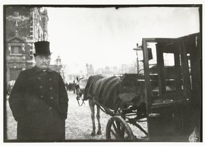 Cavalos com carruagem na Leidseplein em Amsterdã de George Hendrik Breitner