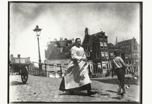 Vista da rua no cruzamento Lindengracht Lijnbaansgracht em Amsterdã de George Hendrik Breitner
