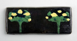 Placa de esmalte com duas árvores (esmalte) de George James Frampton