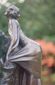 Wendy, detalhe da estátua de Peter Pan, 1912 (bronze) (detalhe)