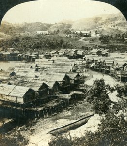 A vila de Ela-Varia, Nova Guiné Britânica, c1909.