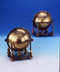 Par de globos, terrestres e celestes, com a inscrição Tughra e latina do sultão Murad III, 1579 de Gerardus Mercator