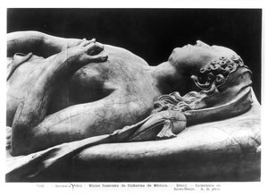 Túmulo de Catarina de Médici 1519-89 e Henri II 1519-59 detalhe da efígie de Catherine, 1562-73 mármore bw foto
