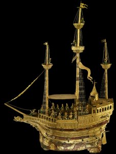 Relógio na forma de uma nave chamada "nave de Carlos V". Fabrico alemão do século XVI. Veja, Museu Nacional Renascentista. de German School
