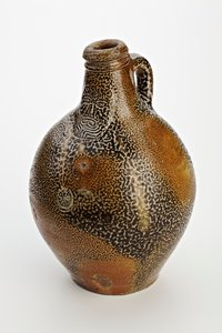 Garrafa de Colónia decorada com um rosto grotesco, c.1600-50 (grés salgado)