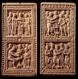 Amarrações de marfim do Saltério de Dagulf: David, São Jerônimo. Foi encomendado por Carlos Magno ao escriba Dagul (ou Dagulfe) para o Papa Adrien I. Fim do século VIII. De Aix la Chapelle. Paris, Museu do Louvre. de German School