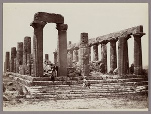 Agrigento: Templo de Juno Lacinia, Girgenti, n.º 1347 de Giorgio Sommer
