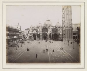 Vista da Praça de São Marcos, da Basílica de São Marcos e da base do campanário de Giorgio Sommer