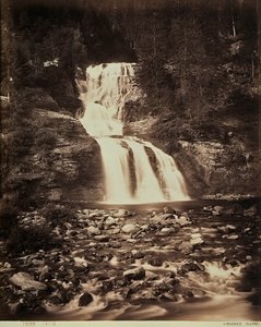 As cataratas de Faido, na Suíça de Giorgio Sommer