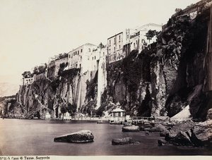 A casa do Tasso em pleno mar de Sorrento de Giorgio Sommer