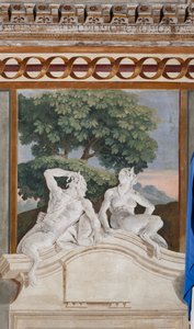 Alojamentos de hóspedes, Sala das Cenas Rurais: fresco monocromático representando um sátiro e uma ménada de Giovanni Battista Tiepolo