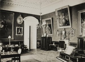 A residência de Paskevich em Gomel. Sala de estar vermelha, década de 1860