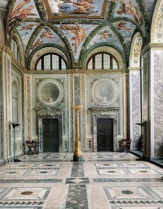 A loggia de Amor e Psyche, no lado oeste de Villa la Farnesina, no térreo. por volta de 1517 de Giovanni Francesco Penni
