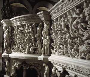 Detalhe da Cadeira realizada por Giovanni Pisano (1248-1314): o Cristo juiz entre os eleitos e os condenados (Detalhe dos relevos do púlpito de mármore, o Cristo entre eleitos e condenados) 1302-1311 Catedral de Pisa (Duomo di Pisa), Itália de Giovanni Pisano