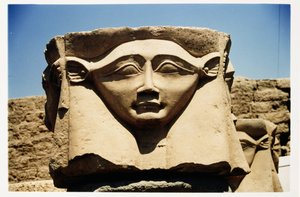 Cabeça de Hathor de uma coluna, c.125 aC-60 dC
