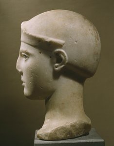 Cabeça de Atena de capacete, de Aegina, c.470-460 aC (mármore pariano)