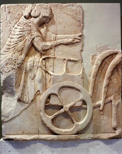 Alívio de corredor na sua carruagem, 520 a.C. (mármore) de Greek