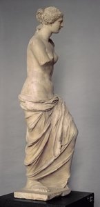 Vênus de Milo, vista lateral, grego, período helenístico, c.100-130 aC (mármore) (para vista frontal ver 14152)